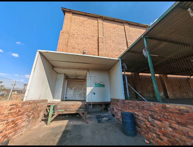 1,200M² WAREHOUSE TO LET IN CITY DEEP